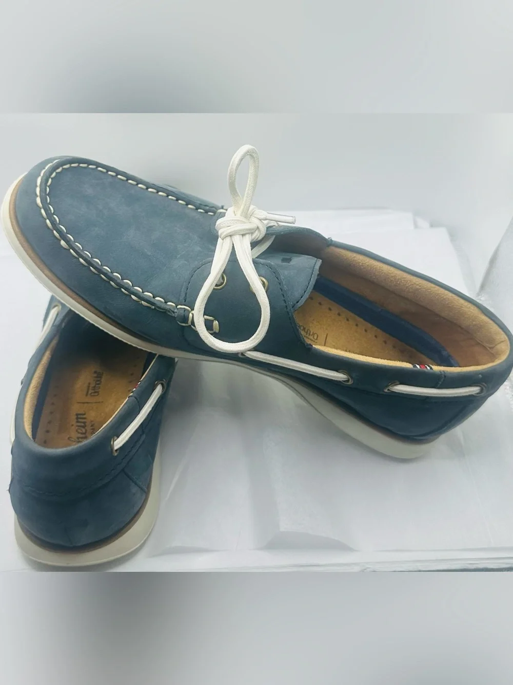 Florsheim Atlantic Navy Leather Moc Toe Boat Shoes with White Laces Size 8.5